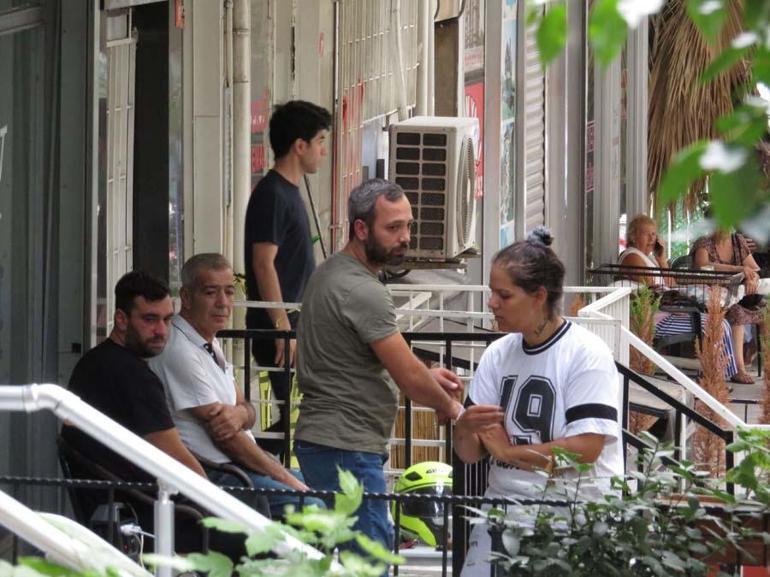 Kadıköyde eski eşinin iki arkadaşını bıçakladı;  3 saatte sonunda gözaltına alındı