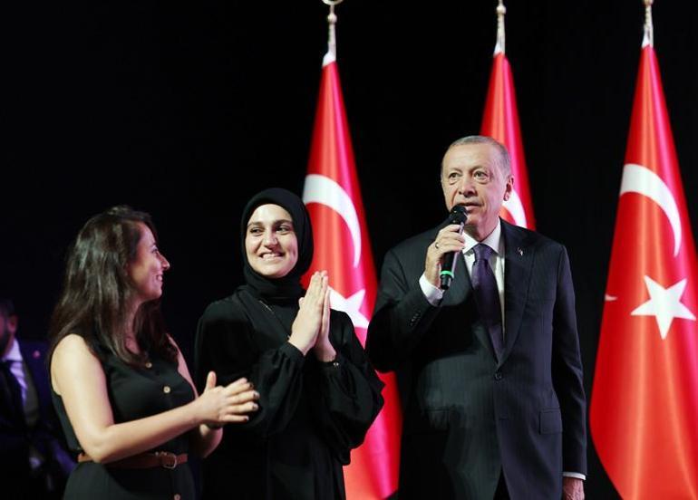 Cumhurbaşkanı Erdoğan: Bize yavrularıyla haşır neşir olacak öğretmenler lazım