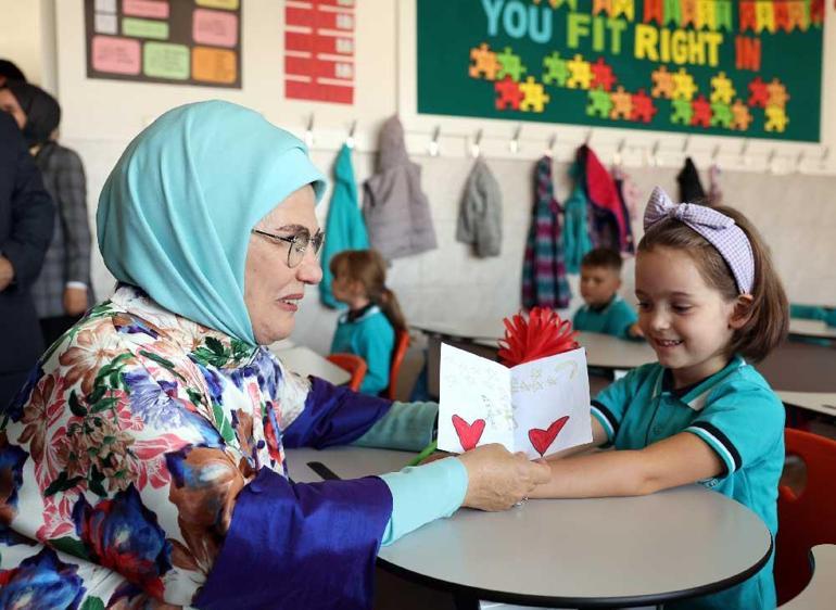 Emine Erdoğandan Maarif Okuluna ve  Umut Tüneline ziyaret