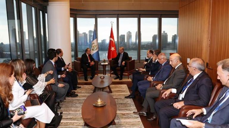 Cumhurbaşkanı Erdoğan, Guatemala Devlet Başkanı Giammattei ile görüştü