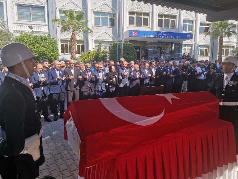 Polisevi saldırısında şehit olan polis memuru Sedat Gezer için tören düzenlendi