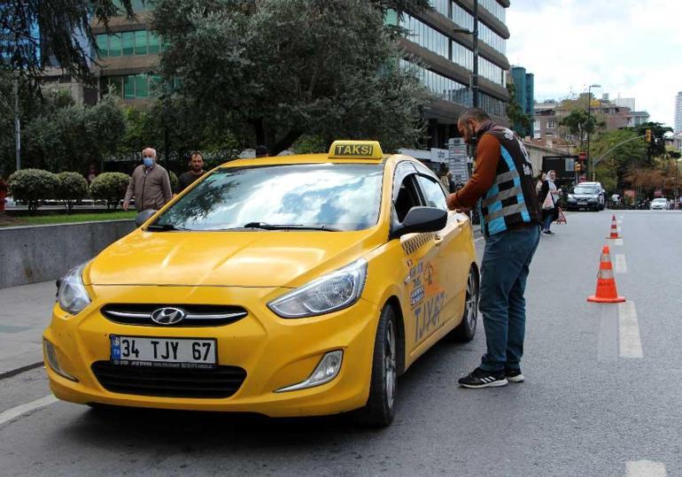 Taksi denetiminde müşteri seçen şoförler nedeniyle yürümek zorunda kaldı