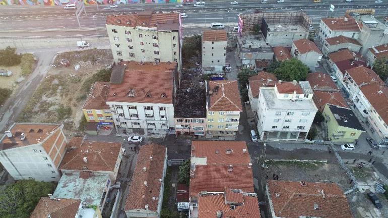 Kadıköyde 3 katlı binadaki patlamaya terör soruşturması