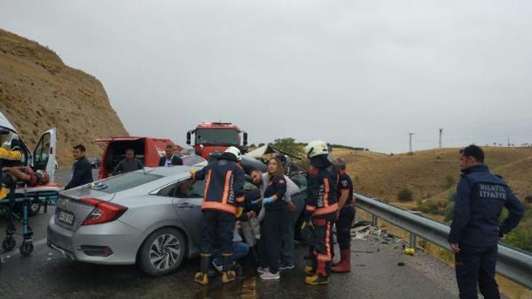 Malatyada otomobiller çarpıştı: 1 ölü, 4 yaralı