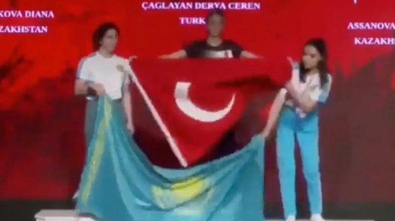 Derya Ceren Çağlayan kimdir Dünya Bilek Güreşi Şampiyonası Derya Ceren Çağlayan bayrak olayı nedir