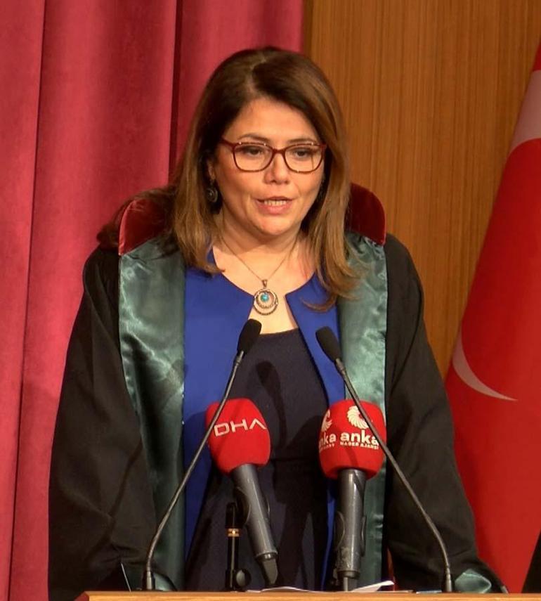 İstanbul Barosunun ilk kadın başkanı görevi devraldı