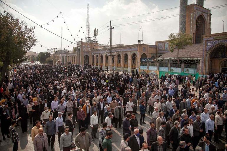 İran’ın Zahidan kentindeki protestolarda 2 kişi öldü
