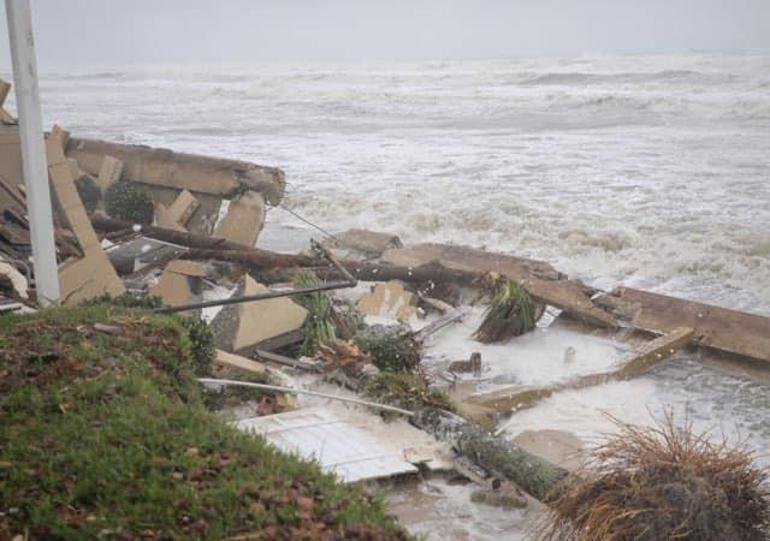 Florida’daki Nicole Kasırgasında 2 kişi hayatını kaybetti