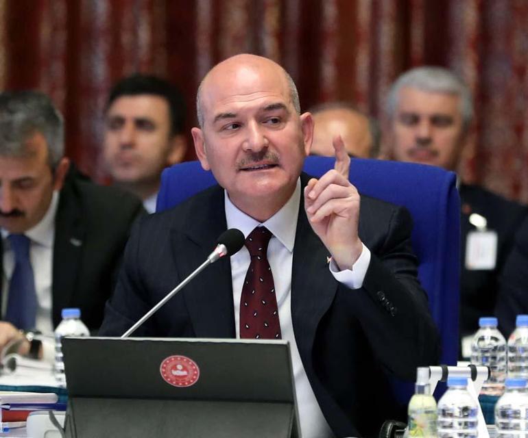 İçişleri Bakanı Süleyman Soylu: Haftaya belediyelerin terör örgütlerine nasıl peşkeş çekildiğini açıklayacağım