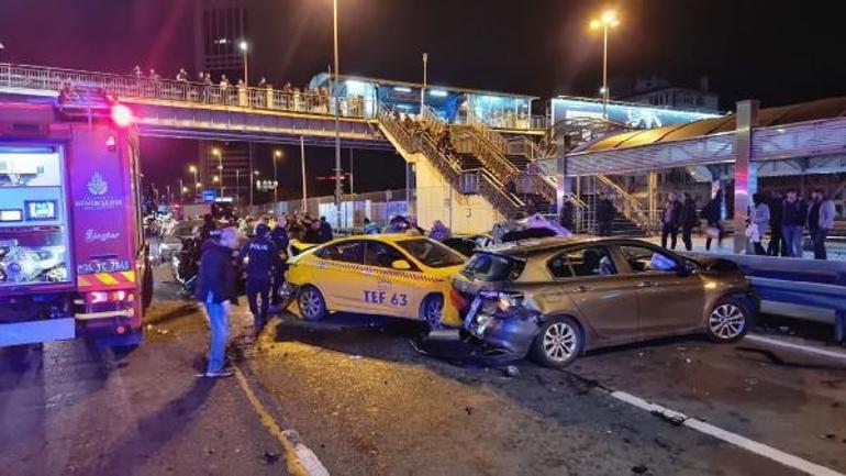 İstanbulda 15 aracın karıştığı zincirleme trafik kazası yaşandı, çok sayıda yaralı var