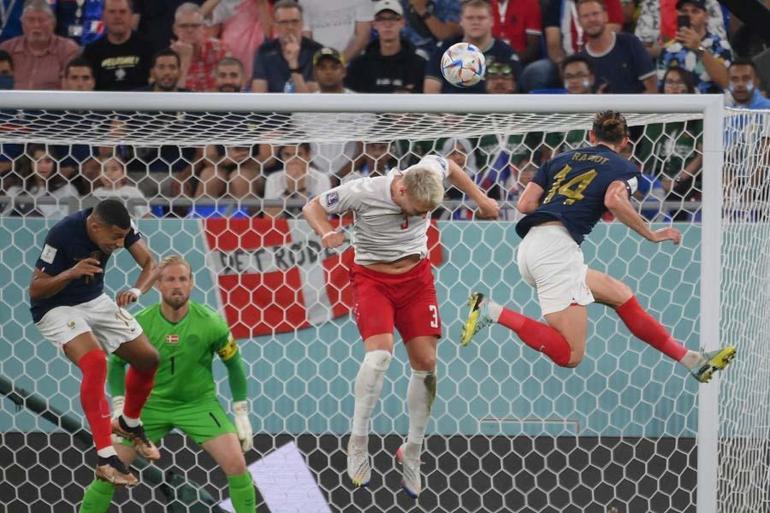 Dünya Kupasında Fransa, Danimarkayı 2-1 yenerek adını son 16ya yazdırdı