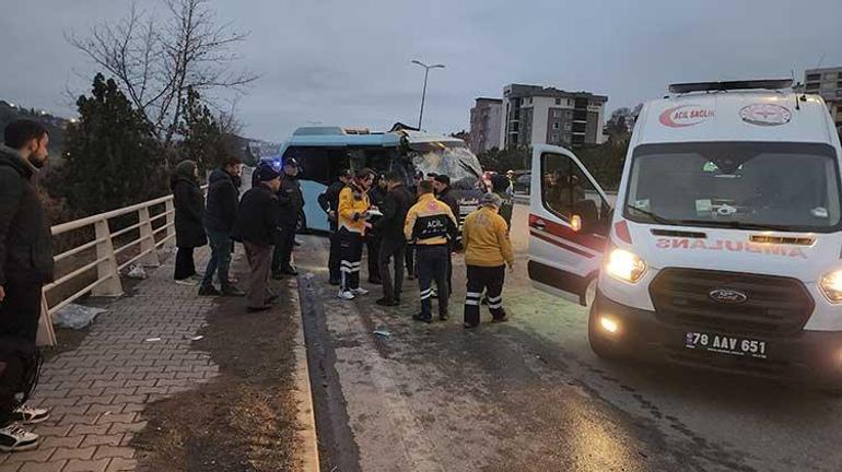 Minibüs otobüse çarptı Yaralılar var