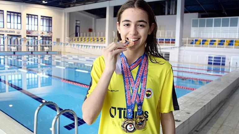 Su korkusu vardı Yüzmede 3üncü kez Türkiye şampiyonu oldu