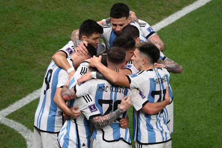 Tarihi maçta Arjantin yarı finalde