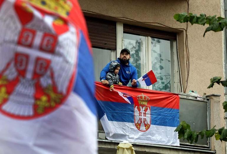 Balkanlarda adım adım savaşa Kosova ile Sırbistan arasındaki tansiyon yükseliyor...