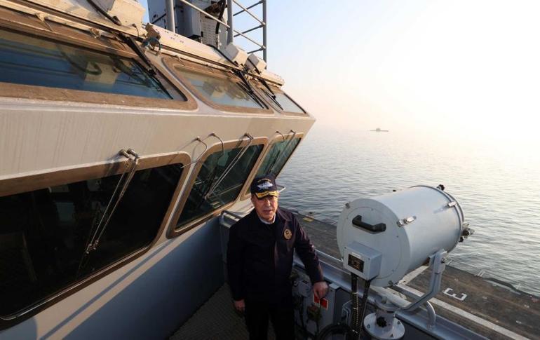 Dünyanın ilk SİHA gemisi Türkiyeden gövde gösterisi
