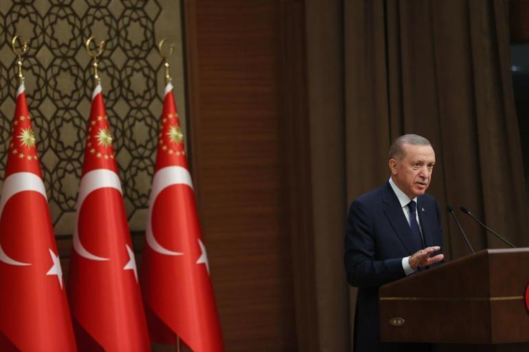 Cumhurbaşkanı Erdoğandan dezenformasyon yasası açıklaması: Yalan haberlerin önüne geçmeyi amaçlıyoruz