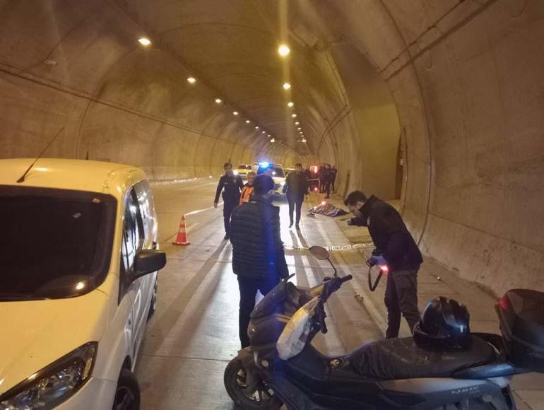 Beyoğlunda tünel içinde motosikletin kontrolünü kaybederek duvara çarpan sürücü hayatını kaybetti