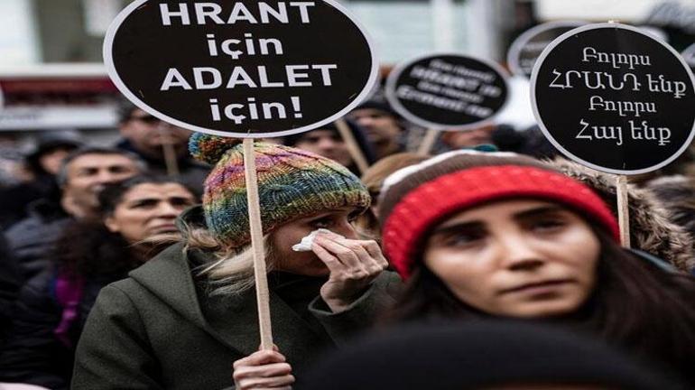 Hrant Dink 16 yıl önce vurulduğu yerde anılıyor