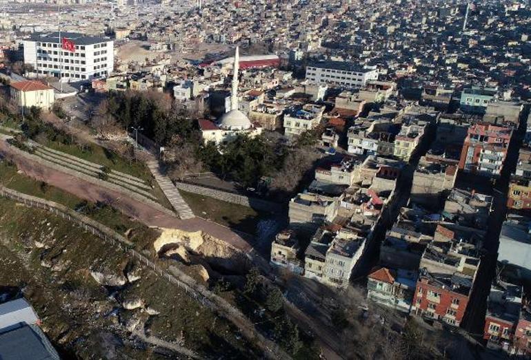 Gaziantep’te depremin etkisi ile 3 dev çukur oluştu