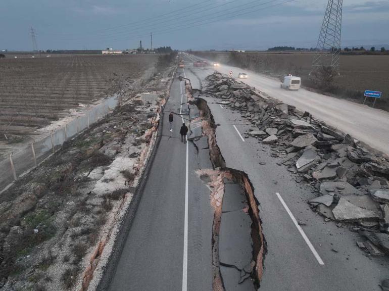 Türkiyeyi vuran deprem 100 yıldır Avrupada görülen en büyük doğal afet