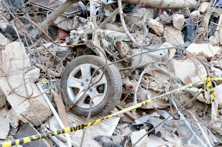 Depremde zarar gören araçların hasar tespit kayıtları başladı