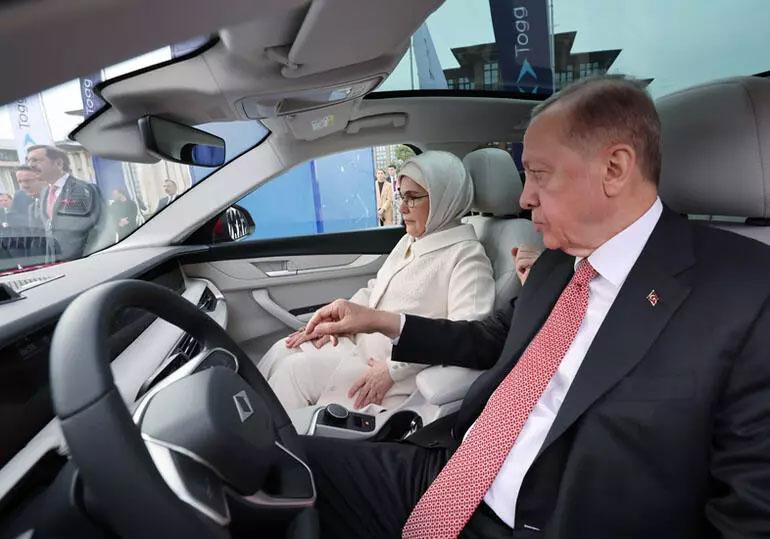 Togg’da gülümseten diyalog Cumhurbaşkanı Erdoğan: Direksiyonda kim var önemli olan o