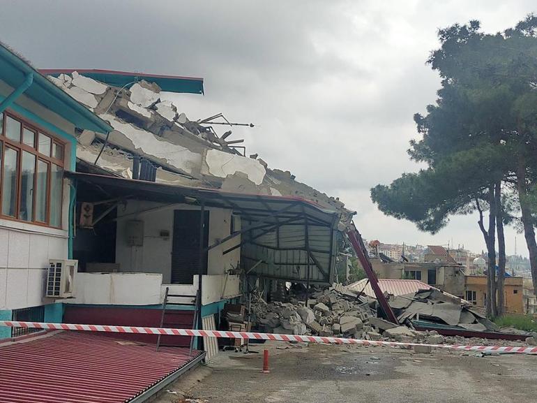 Depremde hasar alan Halk Sağlığı Birimine ait 4 katlı bina çöktü