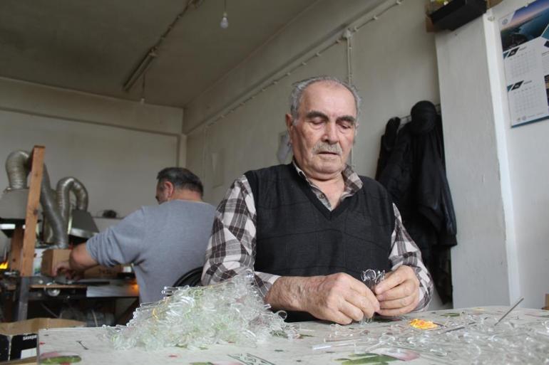 Emeklilikten sıkıldı, atölye kurdu Şimdi dünyanın birçok ülkesine satış yapıyor