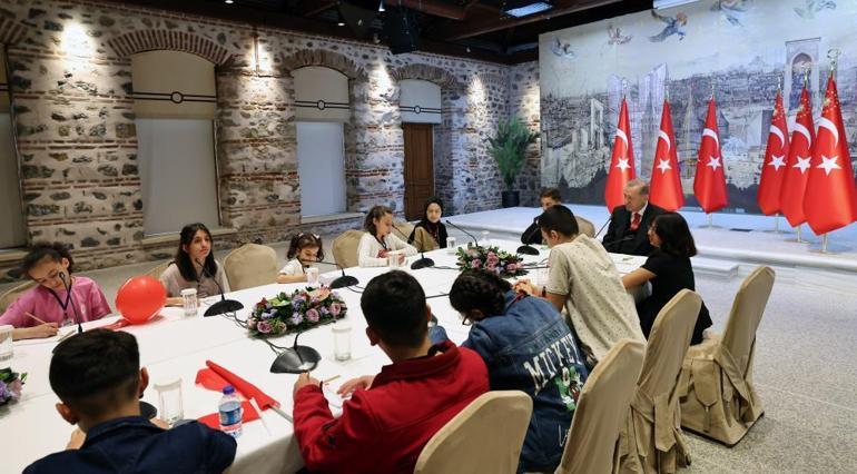 Cumhurbaşkanı Erdoğan depremzede çocukları kabul etti
