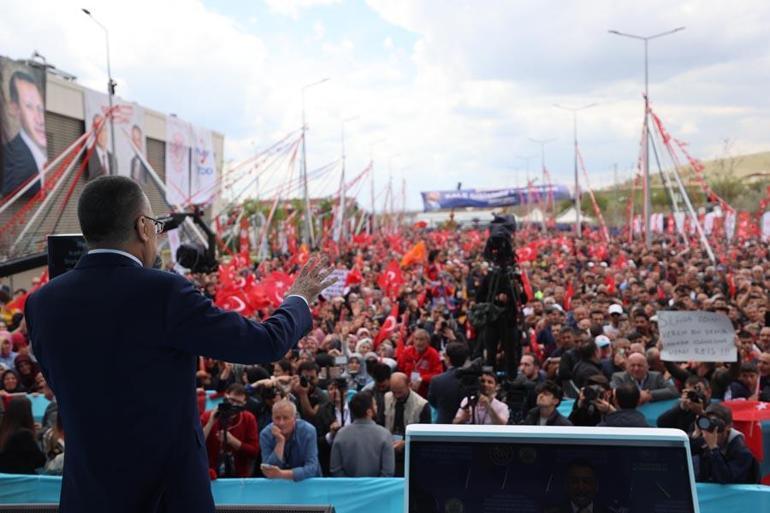 Ankara-Sivas Hızlı Tren Hattı sefere başladı Cumhurbaşkanı Yardımcısı Oktay: Bu proje bölgeye çağ atlatacak