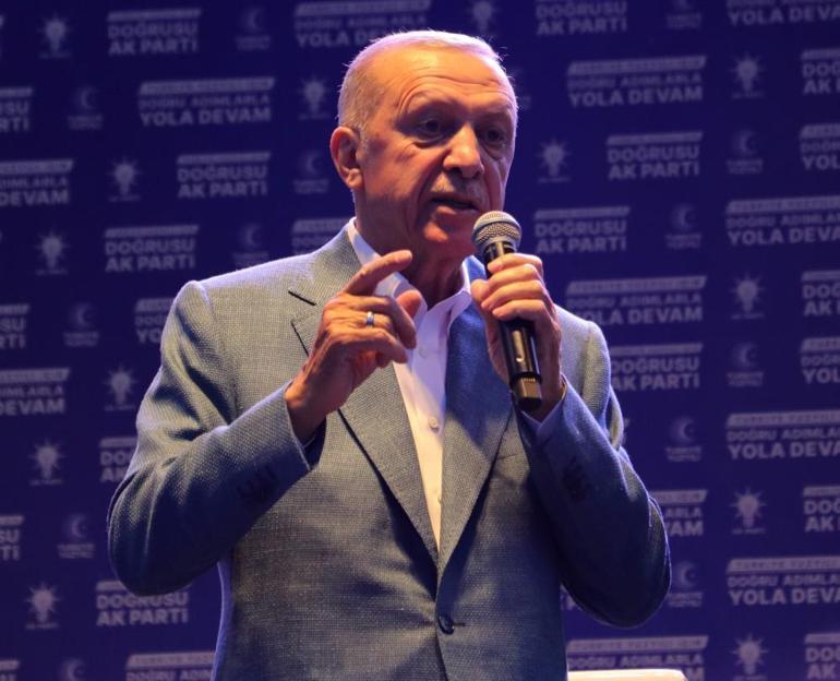Cumhurbaşkanı Erdoğan Adanada duyurdu: Depremzede öğrenciye ek kontenjan