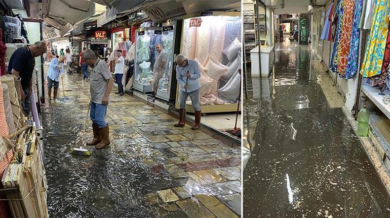 İzmirde sağanak etkili oldu Tarihi çarşıyı su bastı