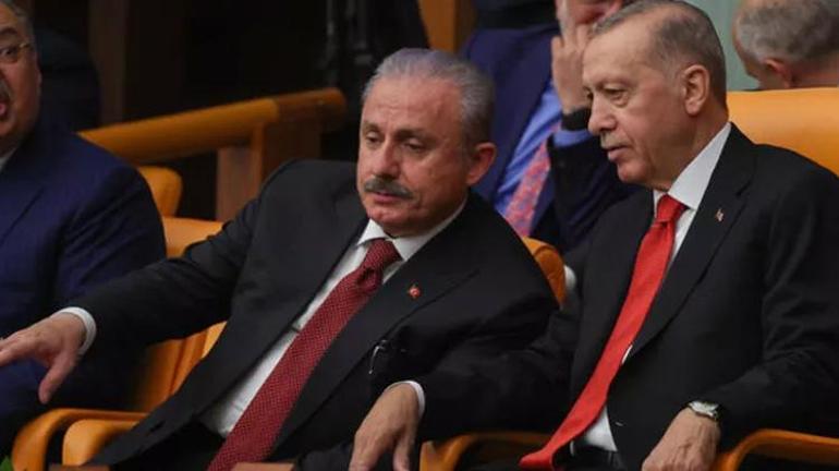 Meclisteki yemin törenine damga vuran anlar Erdoğanın dikkatle izlediği tablo