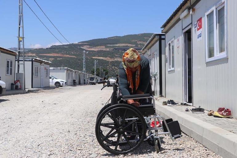 Çalınan tekerlekli sandalye yerine yenisi Merve’nin kapısına bırakıldı
