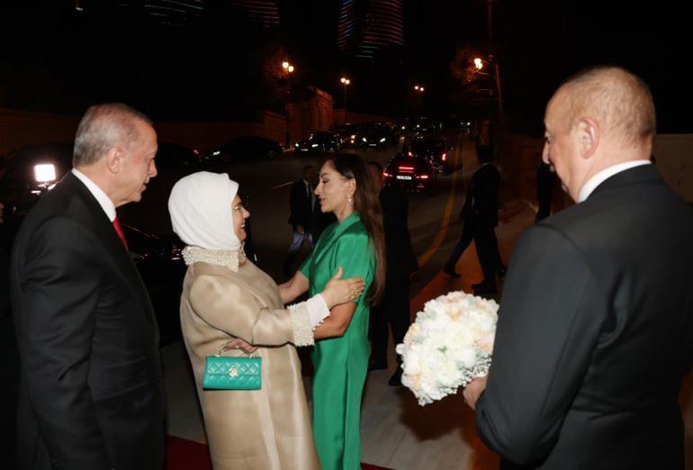 Cumhurbaşkanı Erdoğan, Azerbaycanda Aliyev ile buluştu