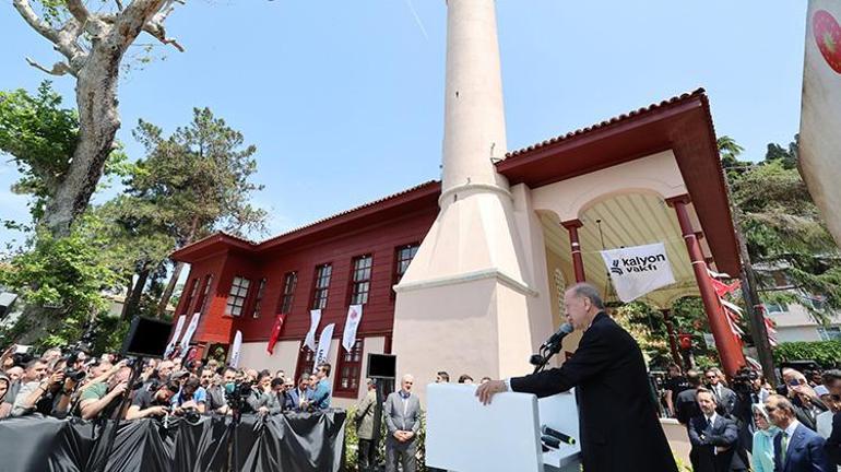 Cumhurbaşkanı Erdoğan: İstanbul sevgimizi birileri gibi sadece lafta bırakmıyoruz