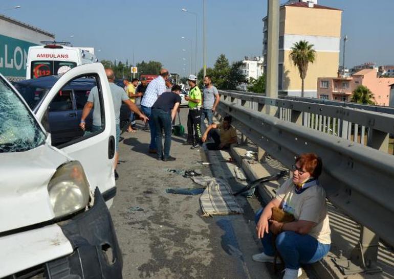 Antalyada feci kaza 1 ölü, 4 yaralı