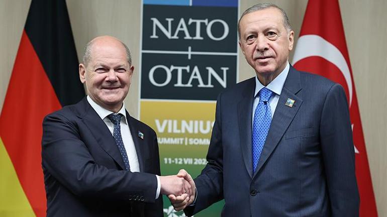 NATO zirvesi başladı Erdoğandan peş peşe kritik görüşmeler