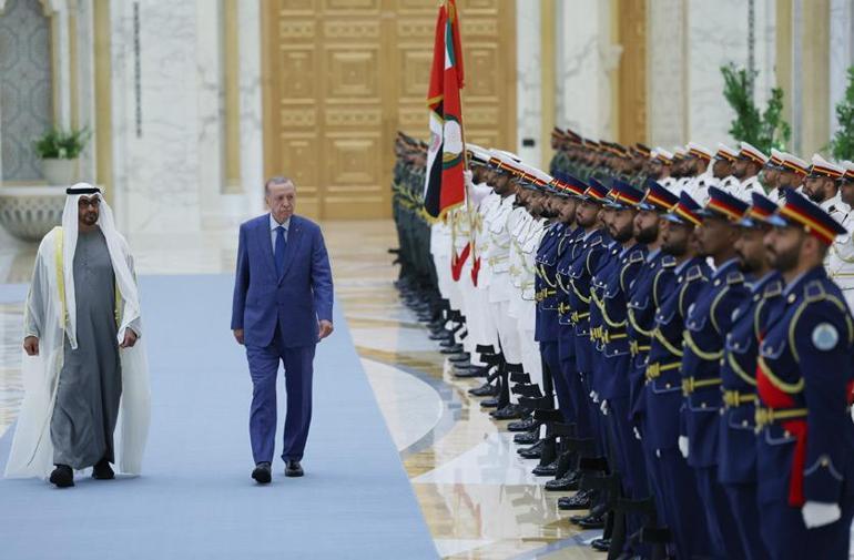 Cumhurbaşkanı Erdoğan BAEde Türkiye ile 13 anlaşma imzalandı