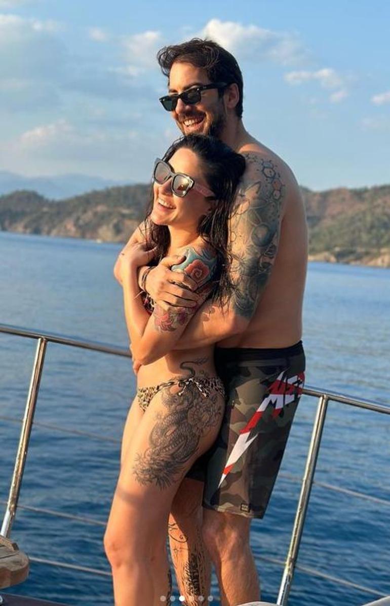Melek Mosso sevgilisiyle tatilde Dövmelerine yorum yağdı