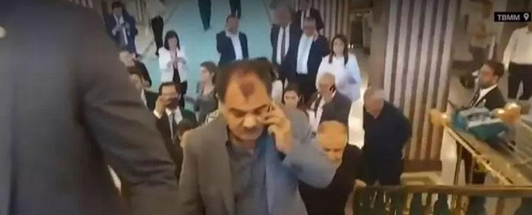 Mustafa Sarıgüle Meclis kulisinde yumruklu saldırıda bulunuldu