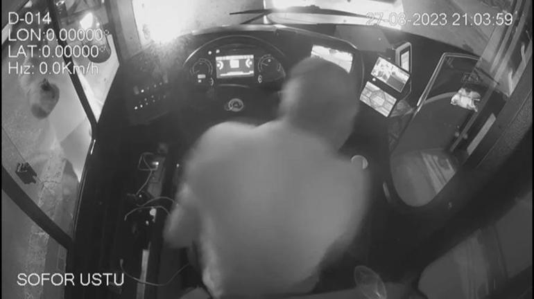 İETT şoförüne biber gazlı saldırı Korku dolu anlar  güvenlik kamerasına yansıdı