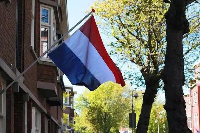 Hollanda Bayrağı Anlamı Nedir Hollanda Bayrağı Nasıl Oluştu, Renkleri Ne Anlama Geliyor