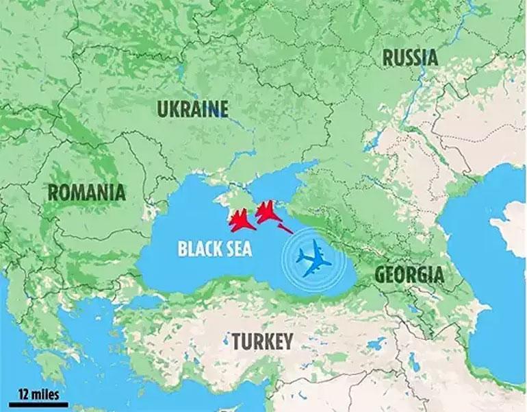 Karadenizde kıyametin kıyısından dönüldü Rus Su-27 savaş uçağından İngiliz keşif uçağına füze...