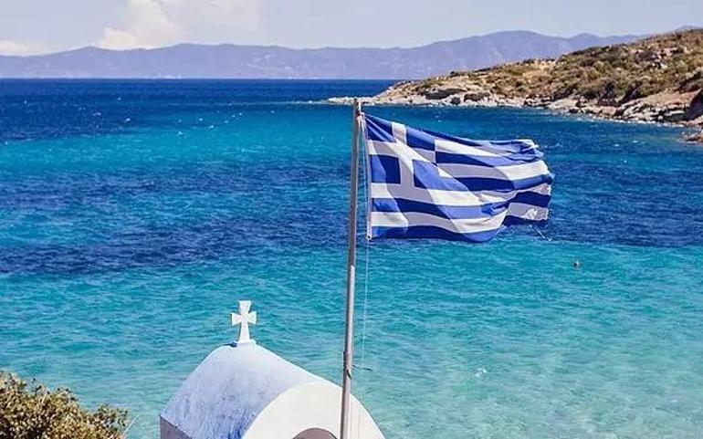 Yunanistan Bayrağı Anlamı Nedir Yunanistan Bayrağı Nasıl Oluştu, Renkleri Ne Anlama Geliyor