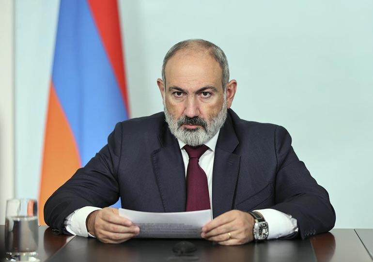 Karabağ zaferi Ermenileri çıldırttı Protestocular Paşinyana rest çekti: Tüm Ermenistan felç olacak