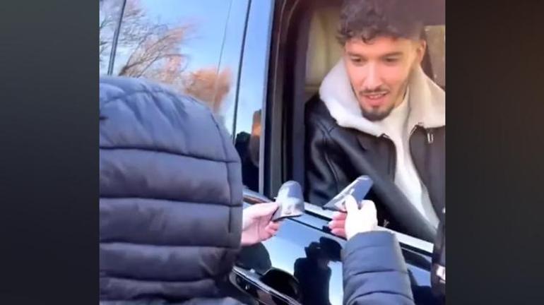 Altay Bayındır, Manchester Unitedda herkesi şaşırttı Aracıyla geri döndü: Hiçbir oyuncu yapmadı