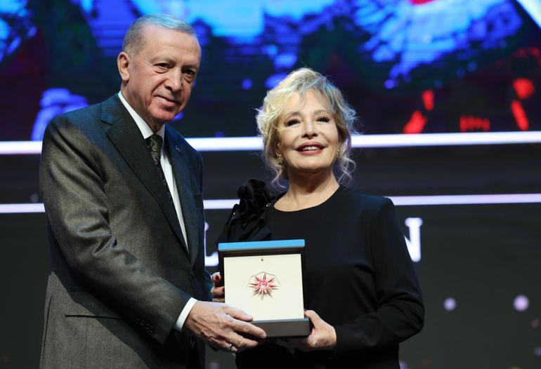 Cumhurbaşkanlığı Kültür Sanat Büyük Ödülleri sahiplerini buldu Erdoğandan destek mesajı
