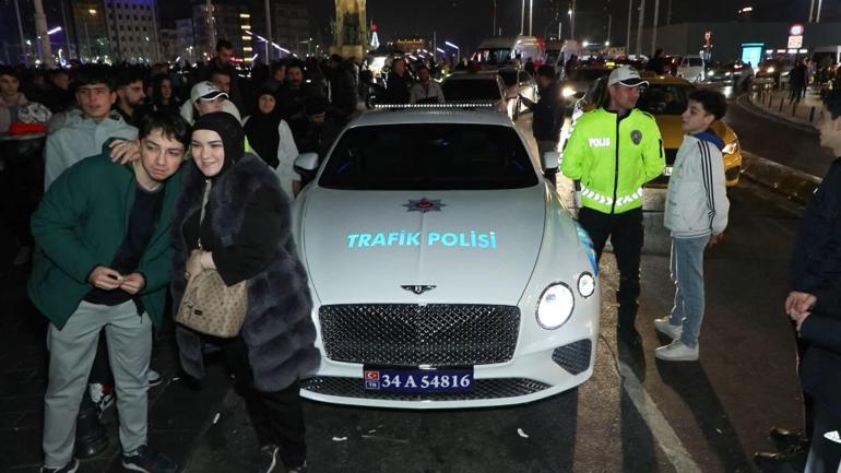 Suç örgütlerinden ele geçirilen lüks araçlar yılbaşında Taksim Meydanında